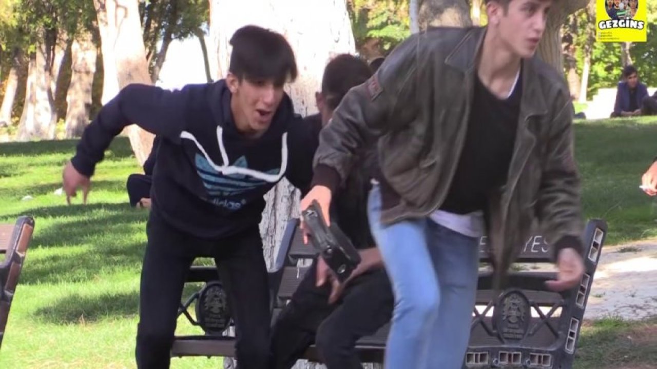 Konya'da para dolu çanta ile sosyal deney