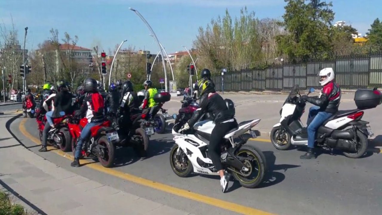 Motorculardan 23 Nisan Kutlaması |