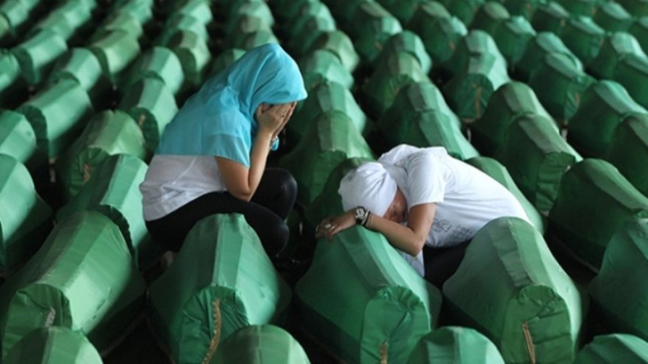 Srebrenitsa’da  acılar tazelendi