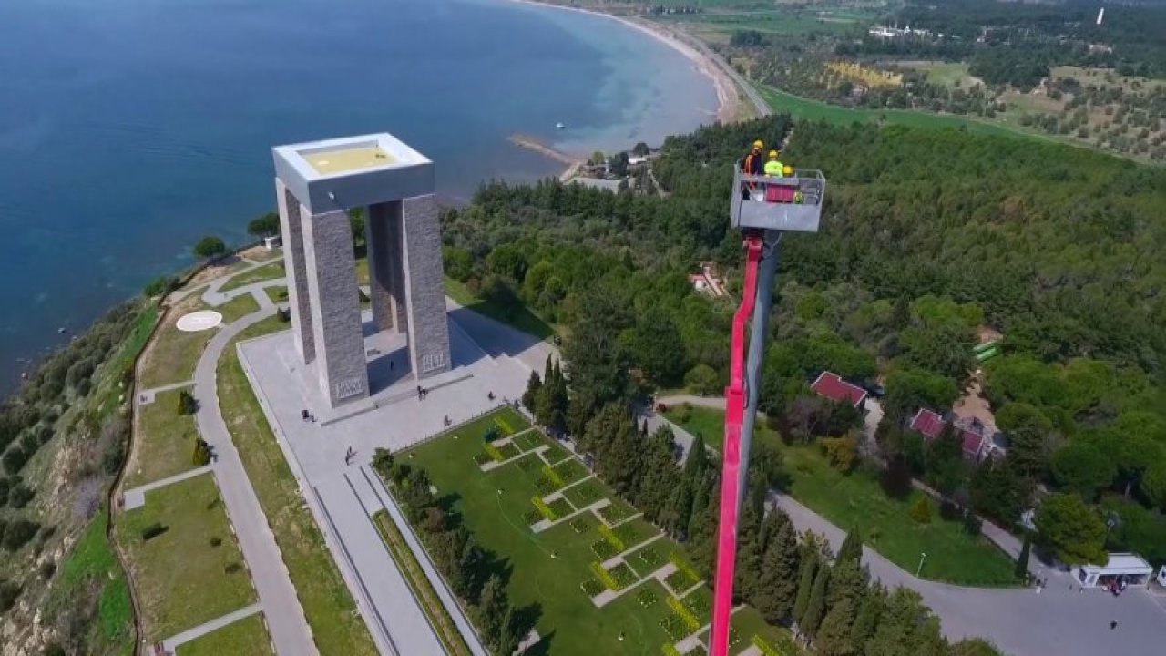 ÇANAKKALE ŞEHİTLİK ABİDESİ BAYRAK DEĞİŞİMİ