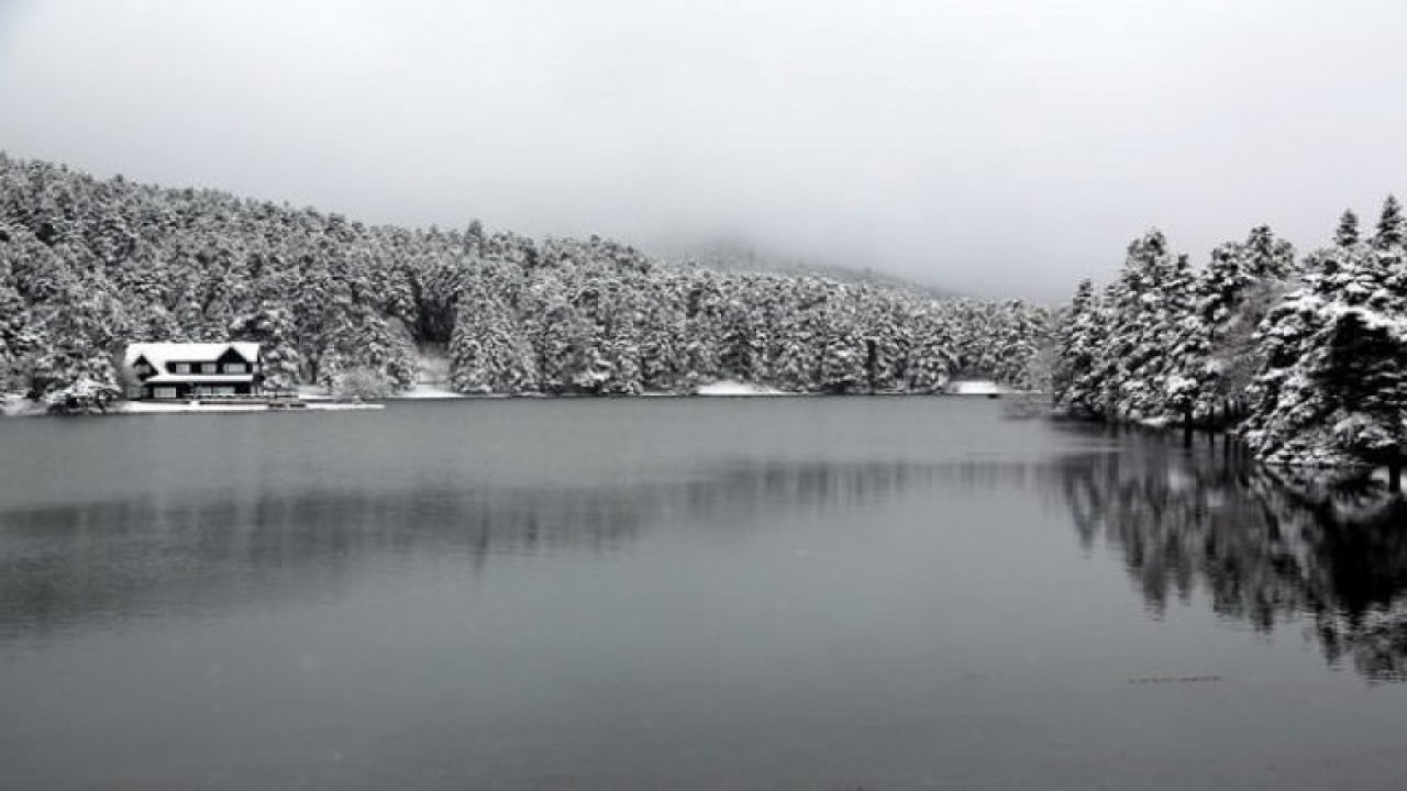 Bolu Abant Gölü kar manzarası havadan görüntüleri