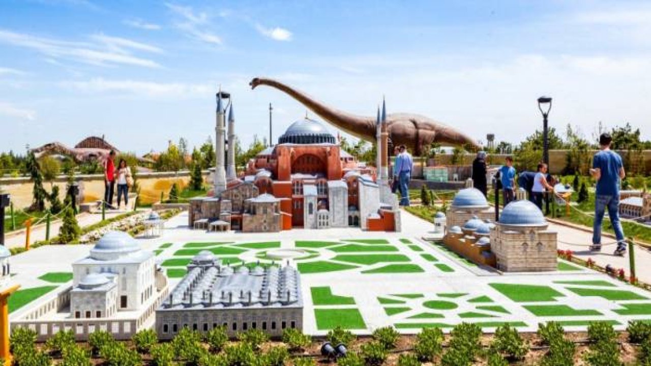 80 Binde Devri Alem Parkı Konya