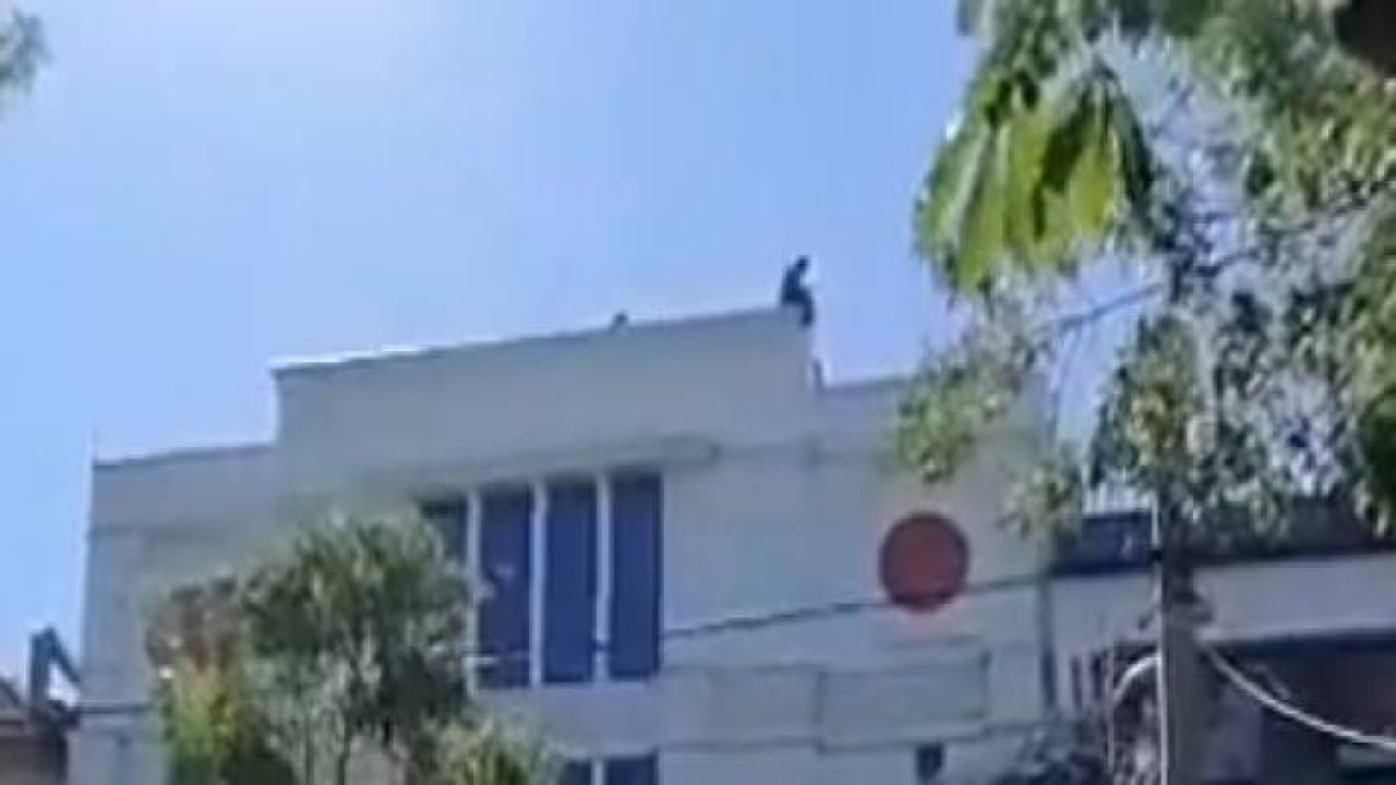 İntihar girişimde bulunan adamı itfaiye böyle kurtardı