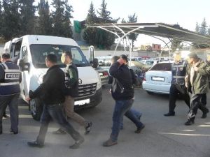 Adana'da 93 Bin Paket Gümrük Kaçağı Sigara Ele Geçirildi