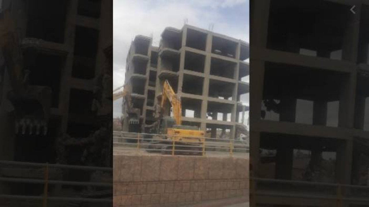 Konya'da bir binanın yıkım anı