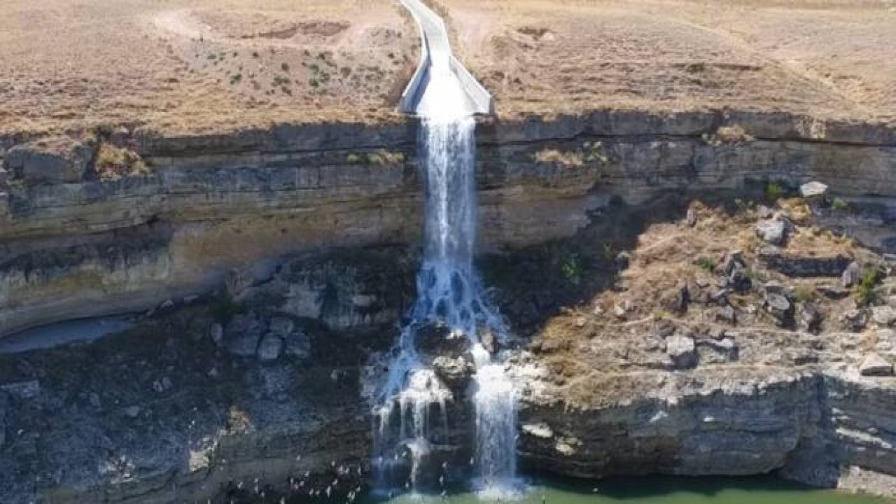 Dev Obruk Yeraltı Suyunu Besleyecek