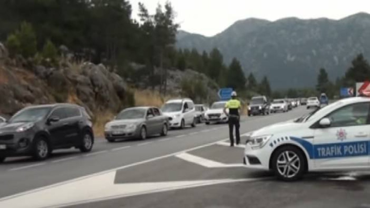 Antalya Konya Karayolunda Trafik Yoğunluğu