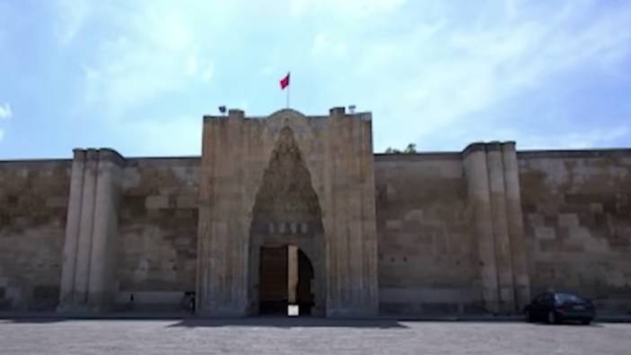 KONYA'NIN BİLİNENLERİ VE BİLİNMEYENLERİ