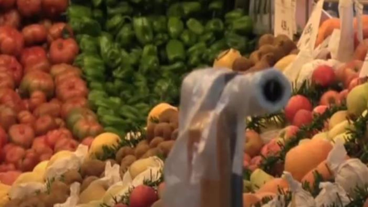 Konya'lı vatandaşlar market fiyatlarının yüksel olmasından gelirlerin düşük olmasından şikayetçi