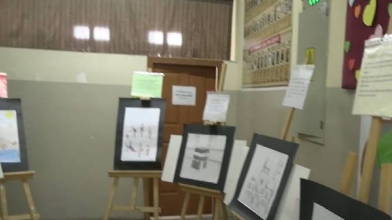 Liseli gençlerden Mevlid-i Nebi sergisi