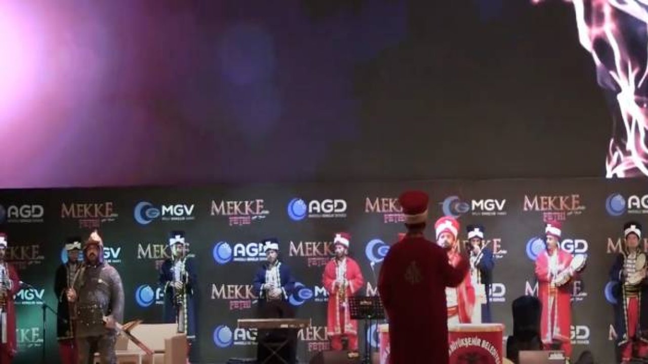 Yüreklere fetih heyecanı işlendi