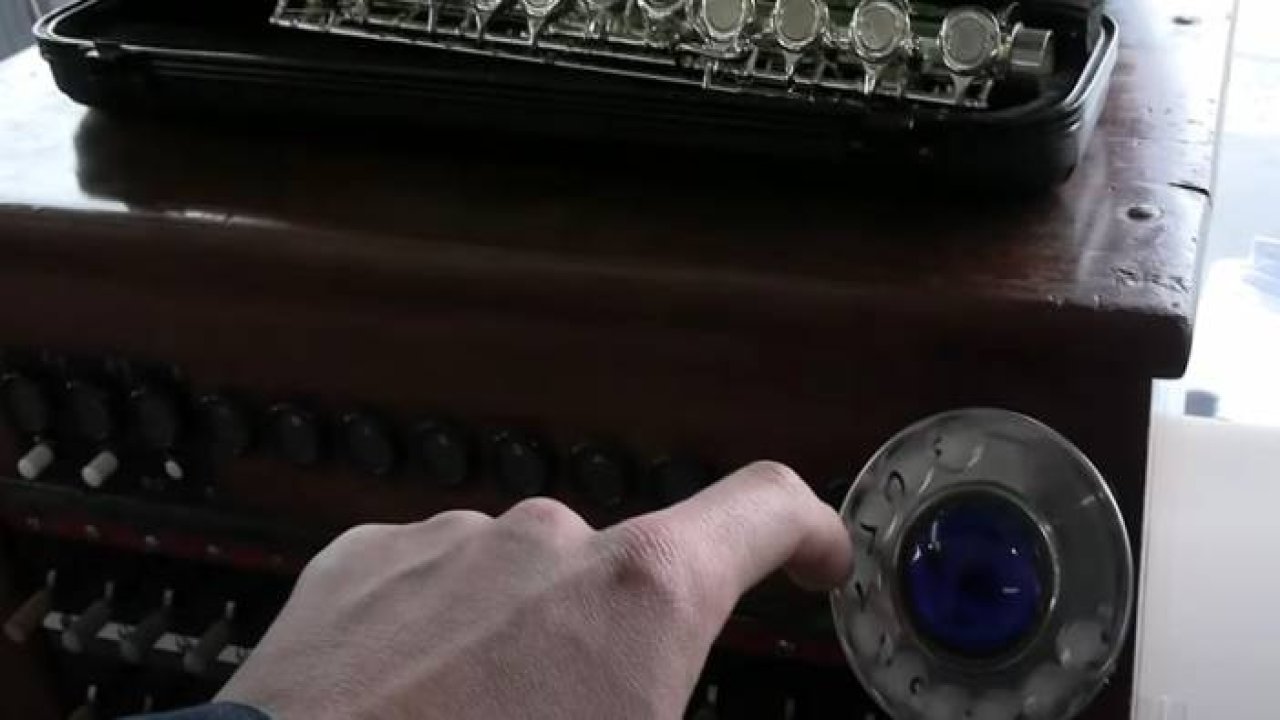 Vatandaş bu pazarda çocukluğunu arıyor - Konya Antika Pazarı