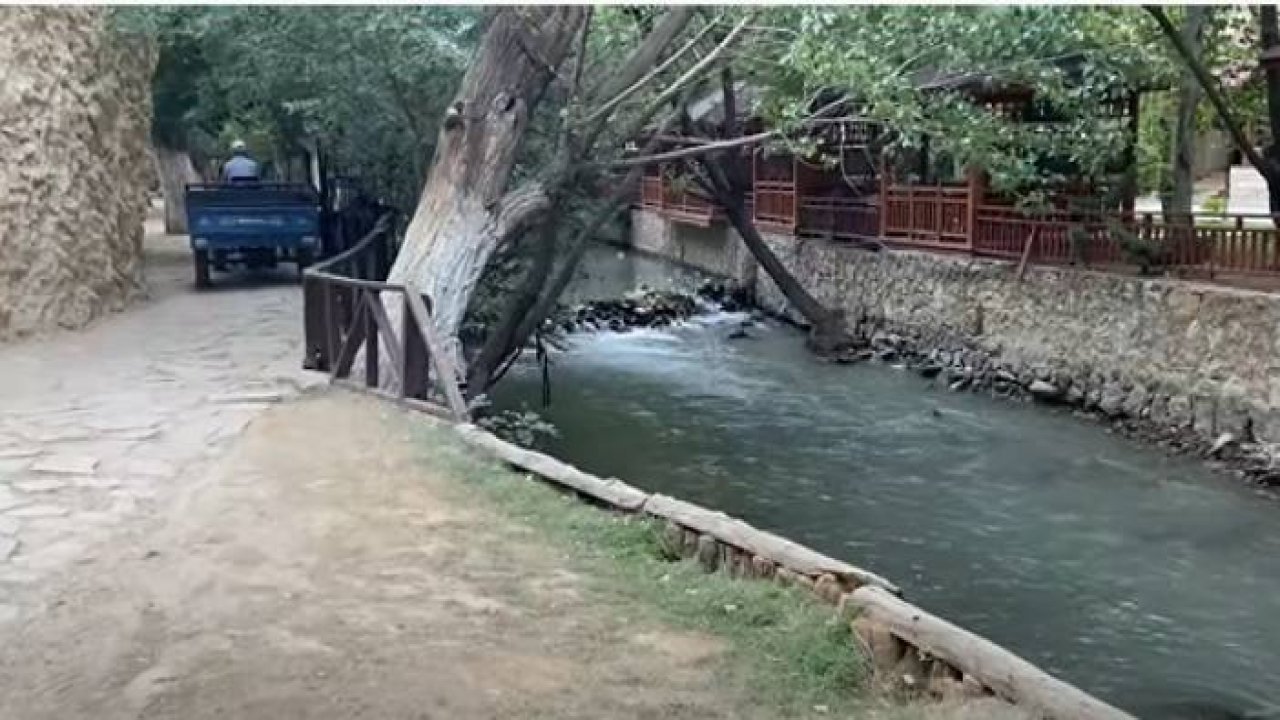 Darende Somuncu Baba Türbesi ve Külliyesi