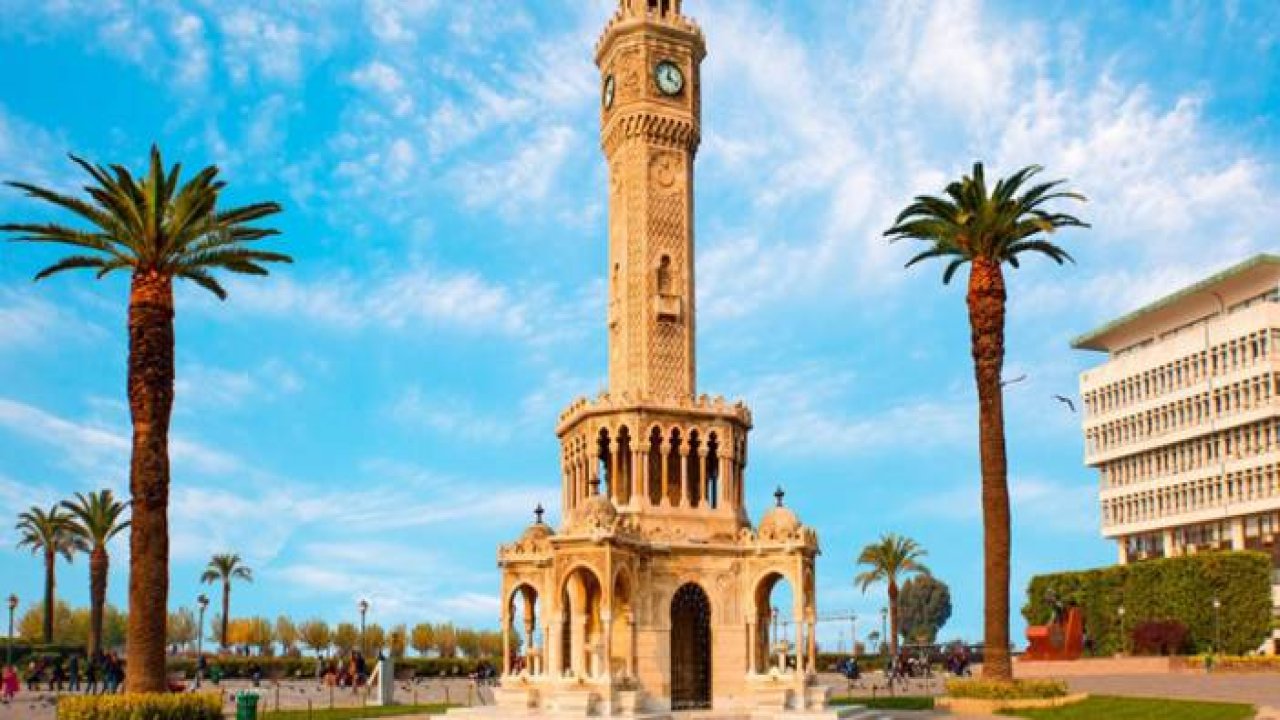 İzmir'de Mutlaka Gezilmesi  Gereken 25 Harika Yer