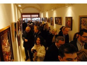 Tarihi Taş Binada Kat'ı Sergisi Açıldı