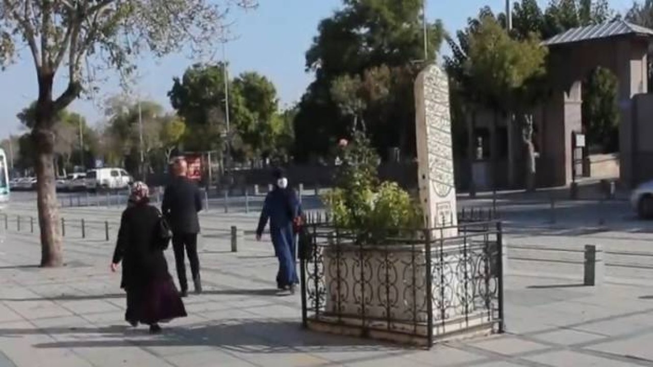 Konya’nın ilk belediye başkanlarından Aşık Şemi'nin torunu Ahmet Demirsel