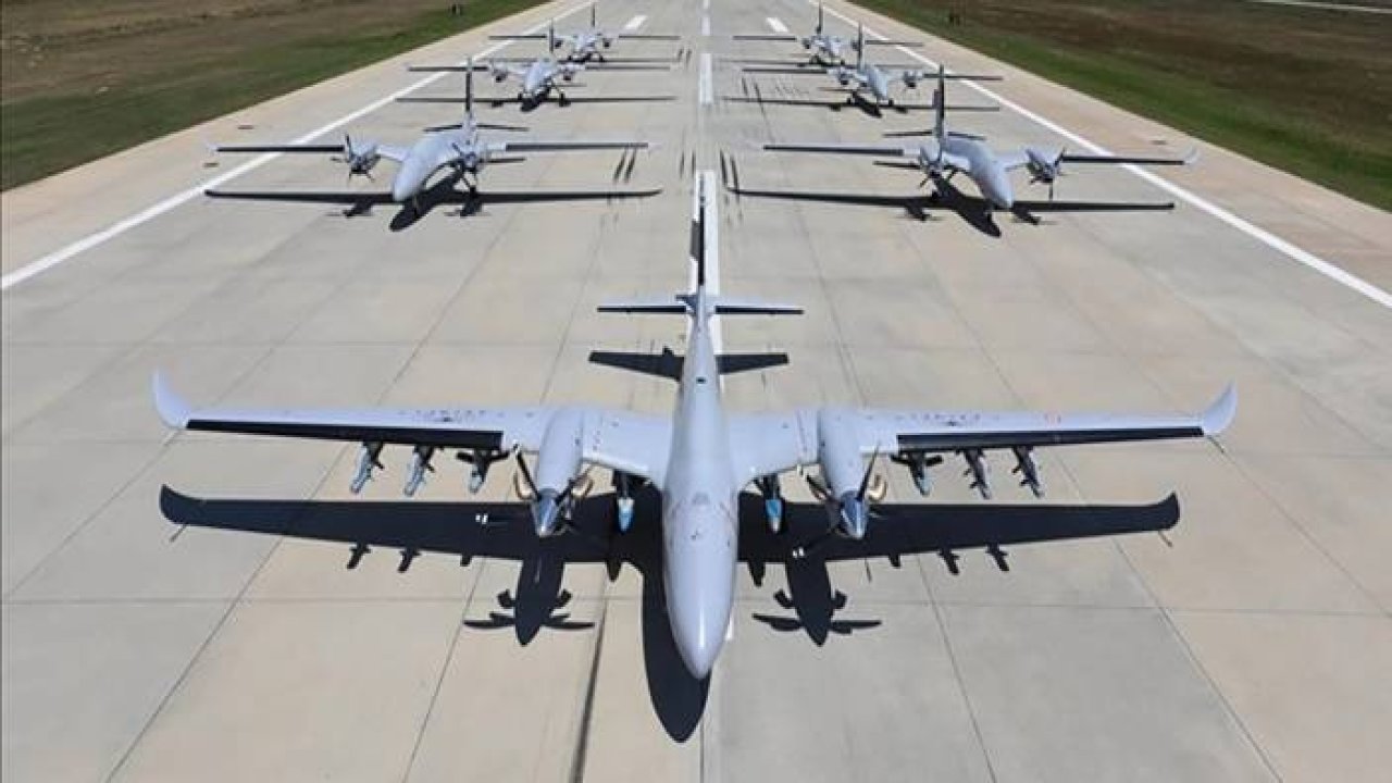 Akıncı TİHA süpersonik füzeyle vurdu