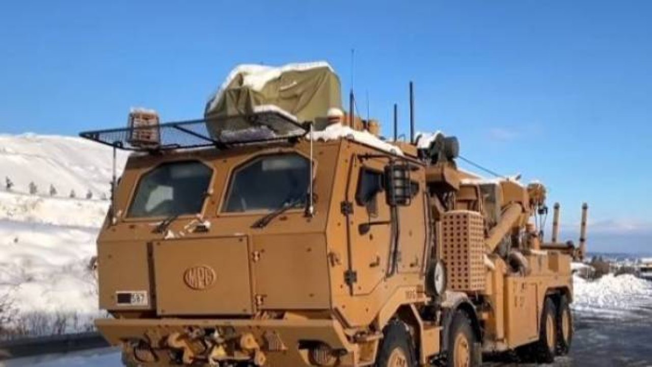 TSK'ya ait kurtarıcılar