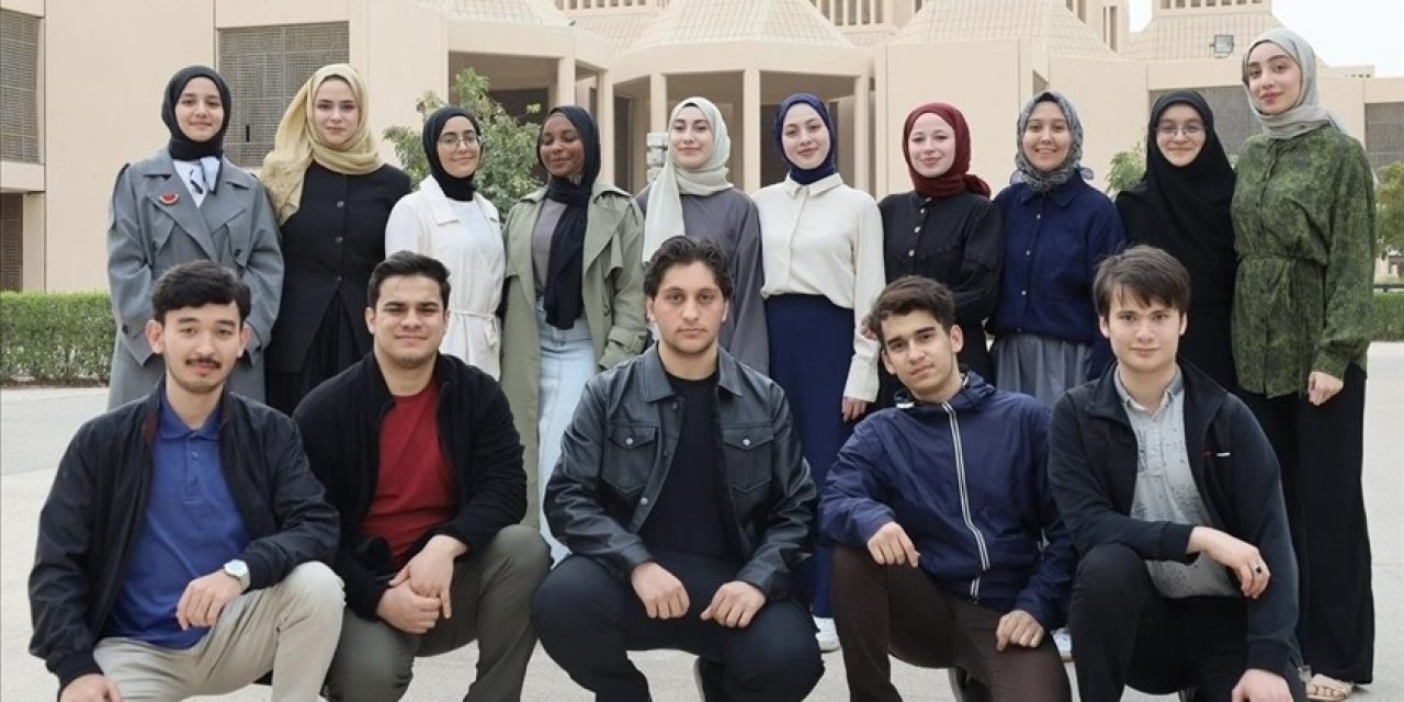Katar desteğiyle Türk öğrencilerine burs