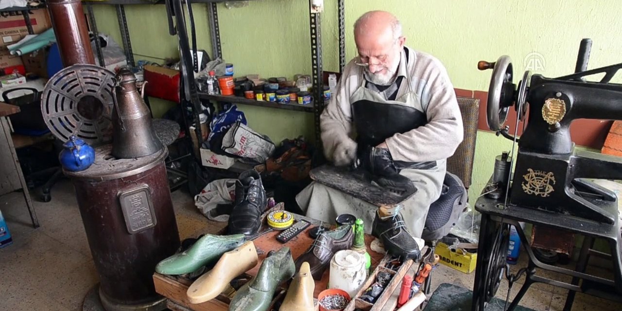 Konya'da ayakkabı tamirciliği gözde oldu