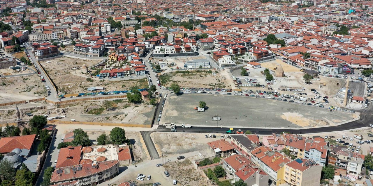 Larende ve Suriçi için yoğun çalışma