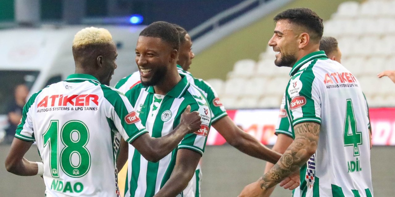 Konyaspor 2'de2 yaptı! Liderliğe devam etti