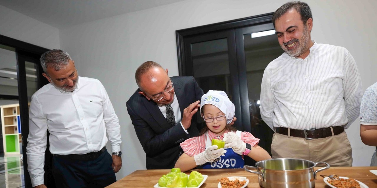 Konya iş dünyasından DOSD Meram'a destek