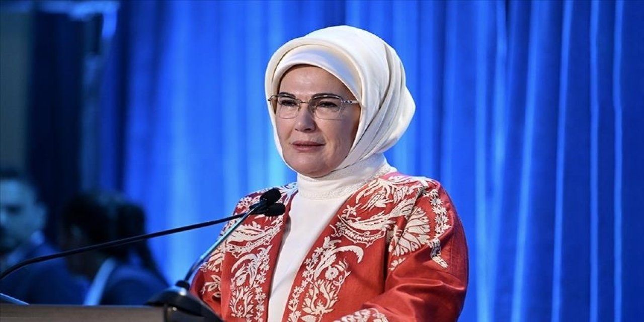Emine Erdoğan'dan Melania Trump'a mektup