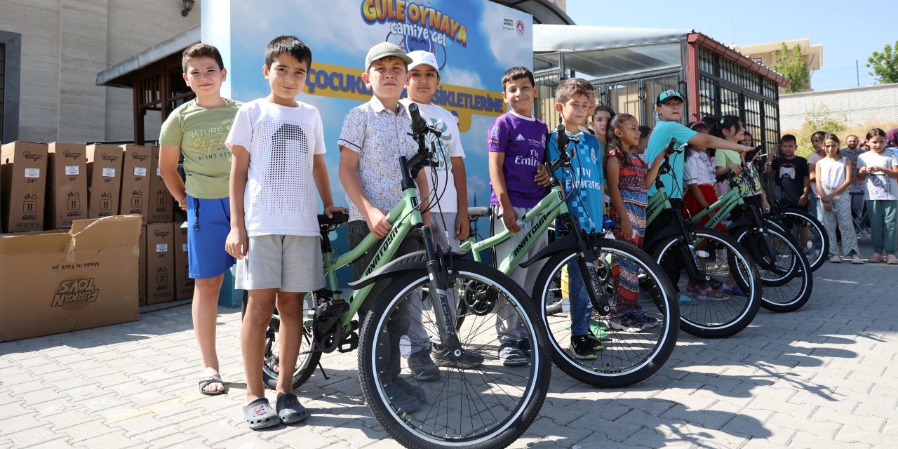 Büyükşehir bisikletleri dağıtmaya devam ediyor