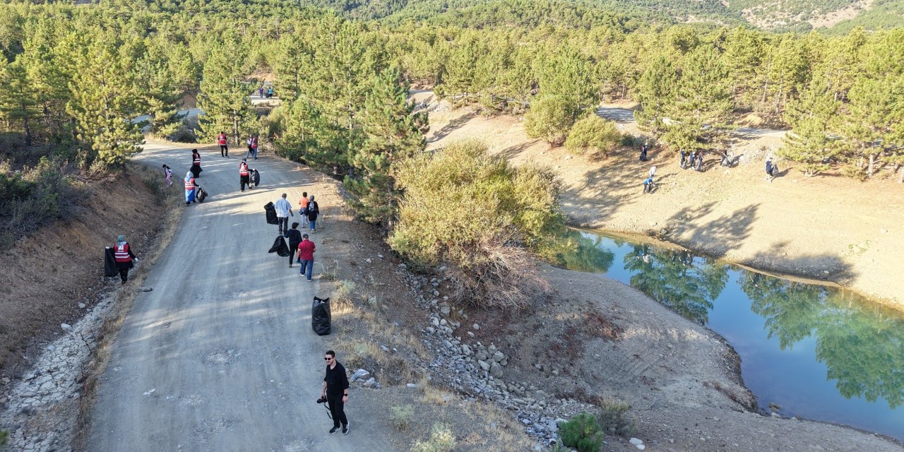 Gökçehüyük Barajı'nda çevre temizliği yapıldı