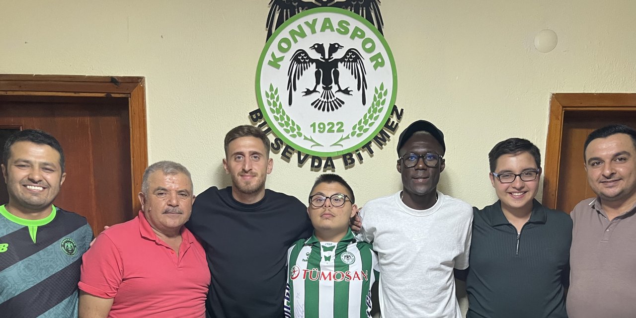 Konyaspor'dan down sendromlu Ebubekir'e sürpriz ziyaret
