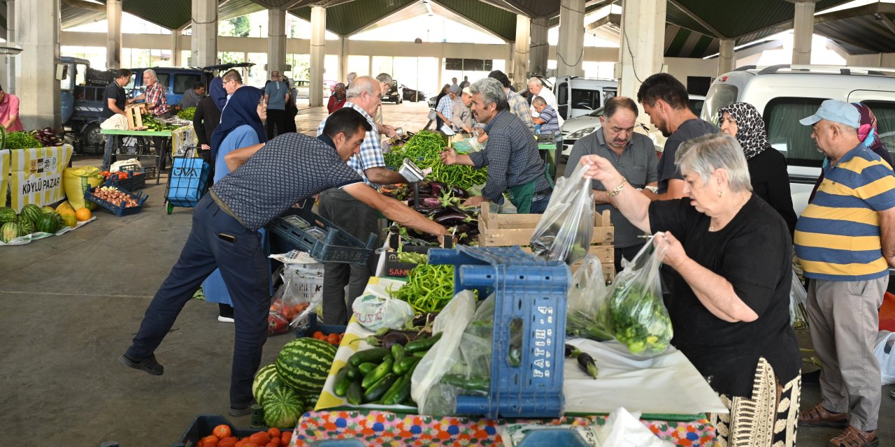 Konya'da yerli ürün pazarı ilgi görüyor