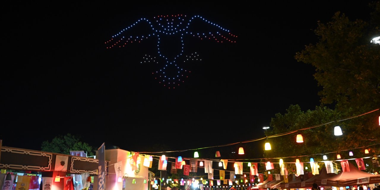 Konya Büyükşehir'den görkemli dron gösterisi