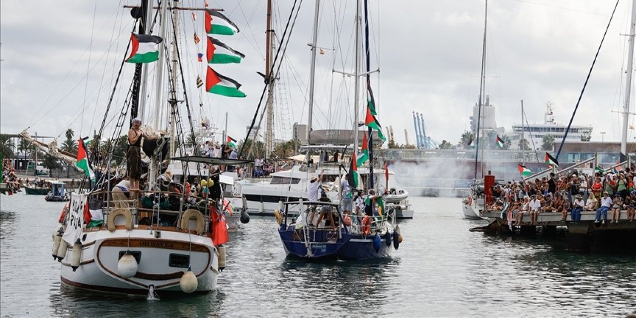 Tekneler tekrar Gazze'ye doğru yola çıktı
