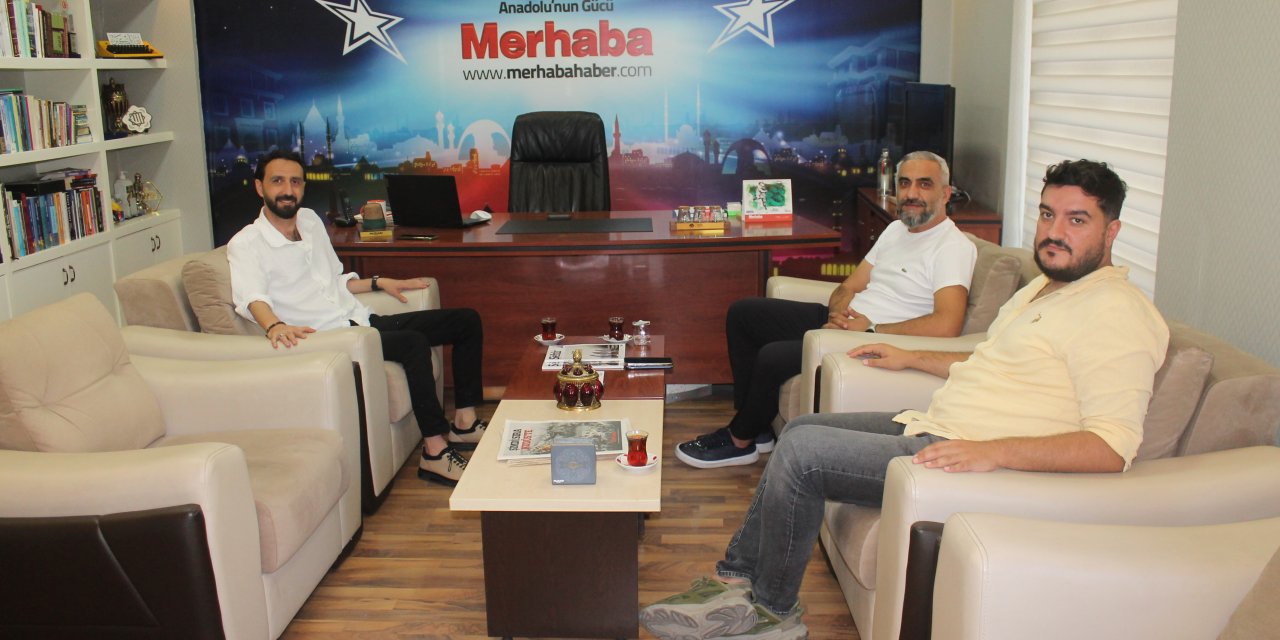 İş insanı Cihan Yeniçıktı Merhaba Gazetesi’ni ziyaret etti