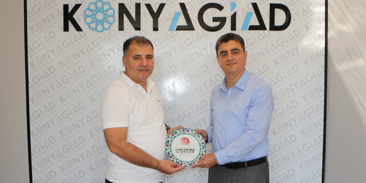 Karayazılı'dan Korkmaz'a ziyaret