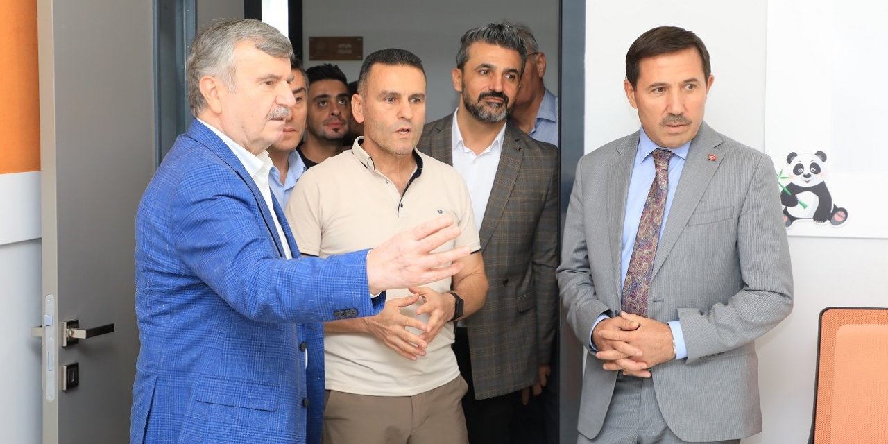 Akyürek ve Kılca'dan 'Engelsiz Merkez'e ziyaret