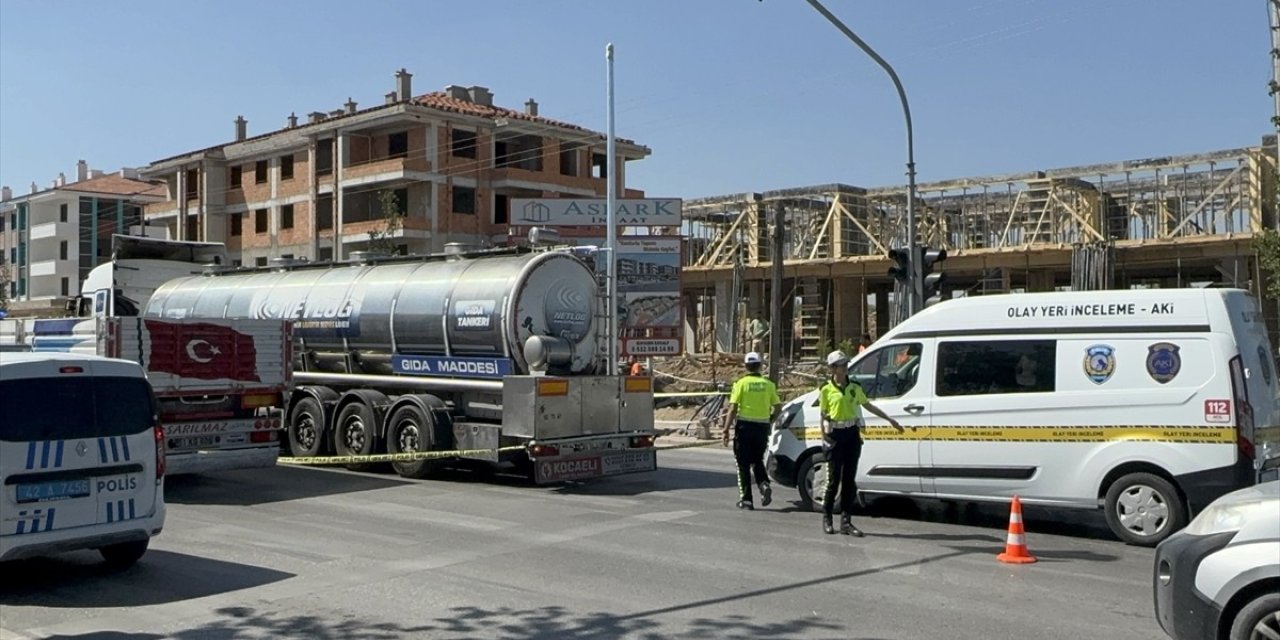Konya'da feci kaza! Kadın öldü, engelli kızı yaralandı