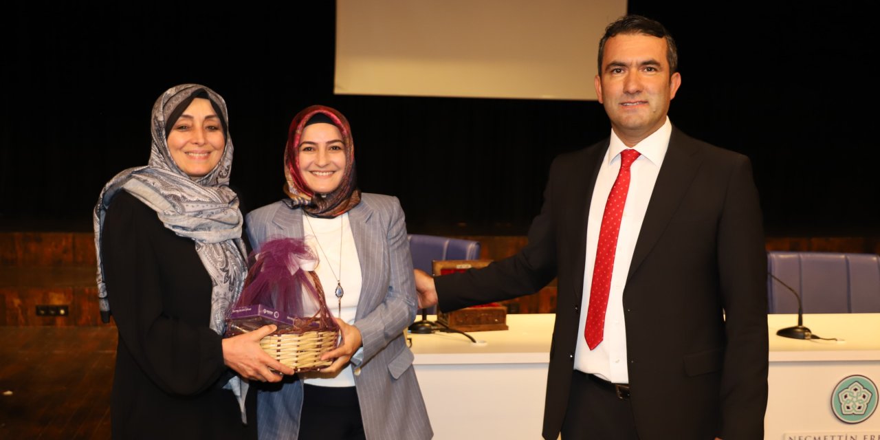 'Evliliklerde tebessümler, farklar oluşturur'