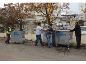 Aksu'da Mahalle Olan Köy Ve Beldelere Çöp Konteyneri Alınıyor