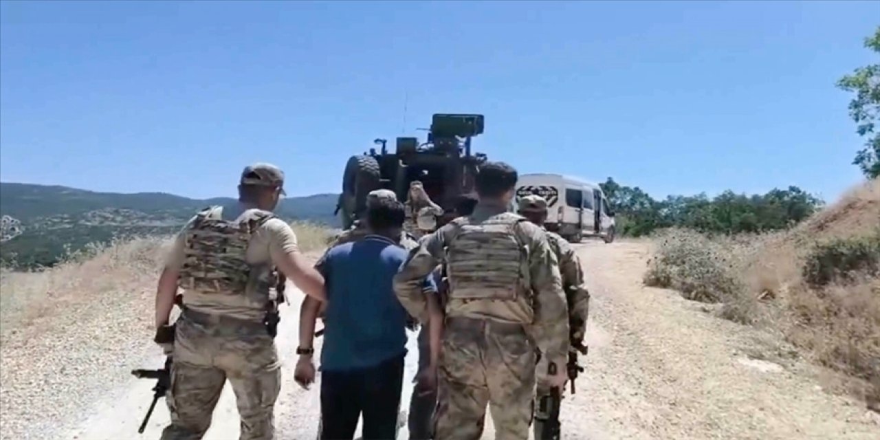 Diyarbakır'da 269 kilogram esrar ele geçirildi