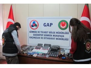 Kaçak Teknolojik Cihazları Satamadan Yakalandılar
