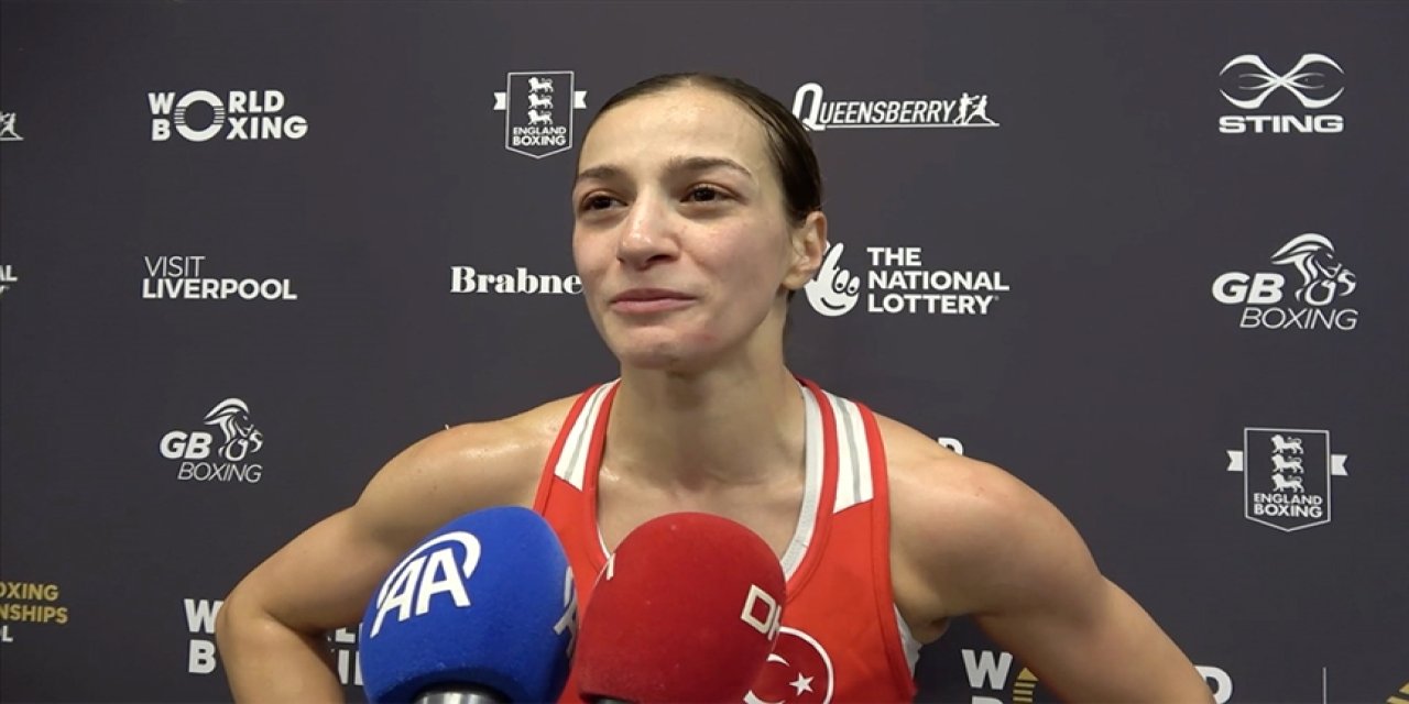 Milli boksör Buse Naz Çakıroğlu, dünya ikincisi oldu