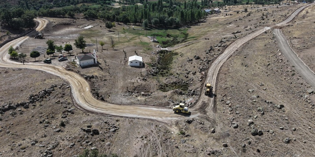 Seydişehir'de yol çalışmaları sürüyor