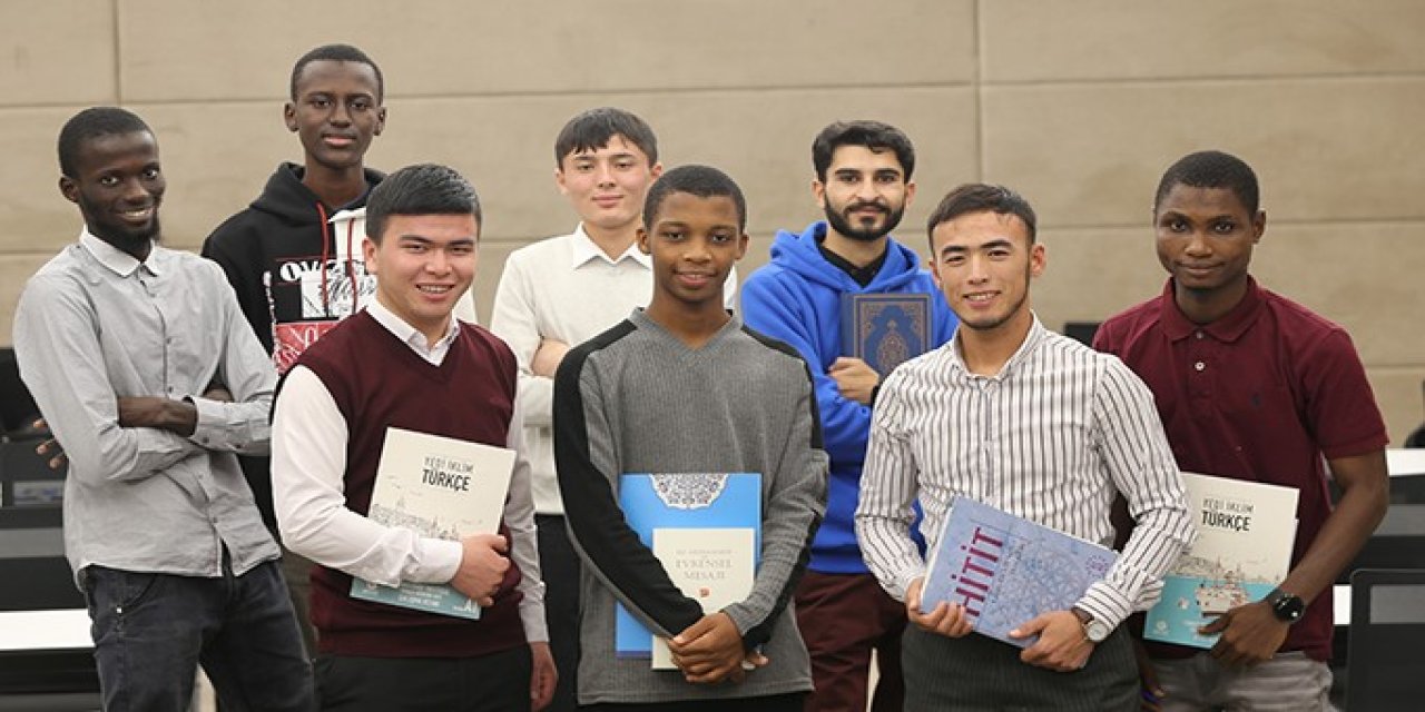 TDV 8 bin öğrenciye burs verecek