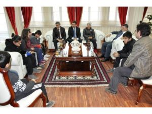 Batman Valisi Arslan: Olimpiyat Şampiyonu Ol Arabayı Al