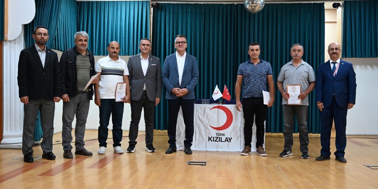 Seydişehir'de kan bağışçılarına madalya verildi