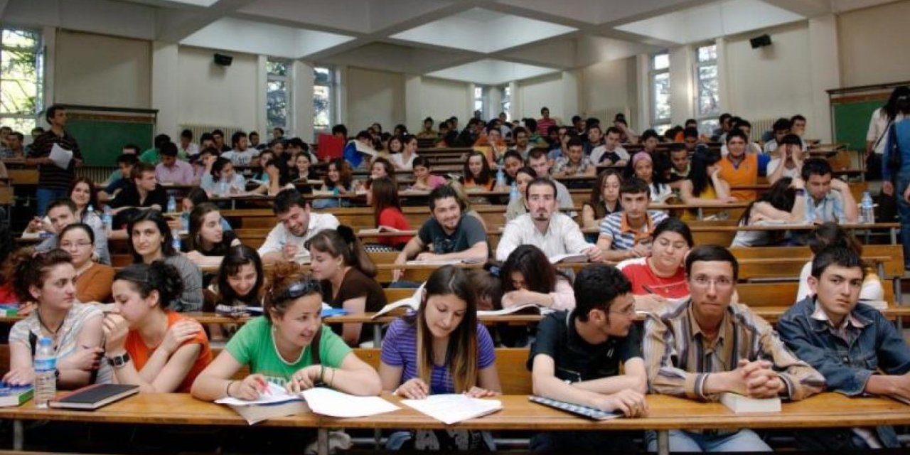 En etkili bilim insanları hangi üniversitede?