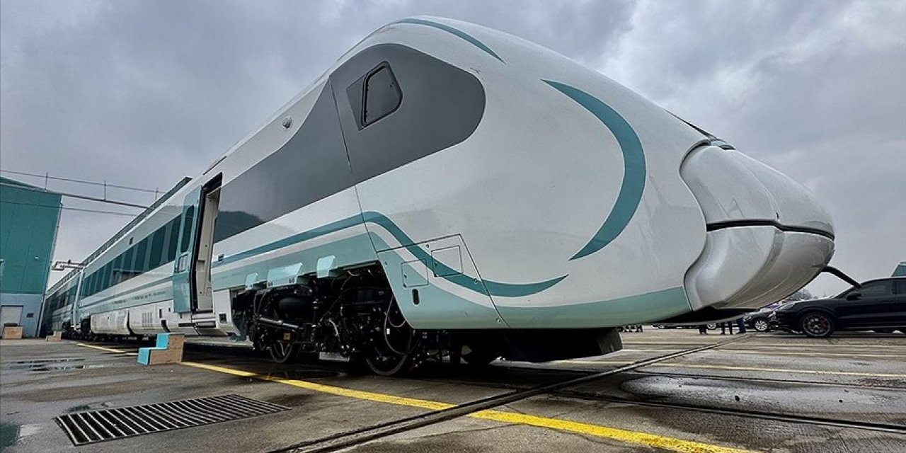 Türkiye yerli hızlı tren üretiyor
