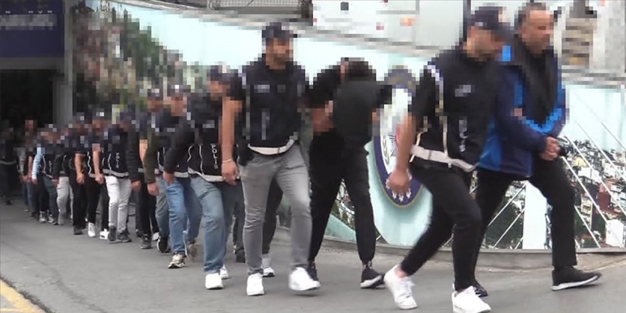 Usulsüz vatandaşlık kazandıran suç örgütüne darbe